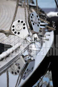 ref-20720-poulie-bateau-de-course-voile-pont-de-bateau-photo-de-bateau-voilier.jpg
