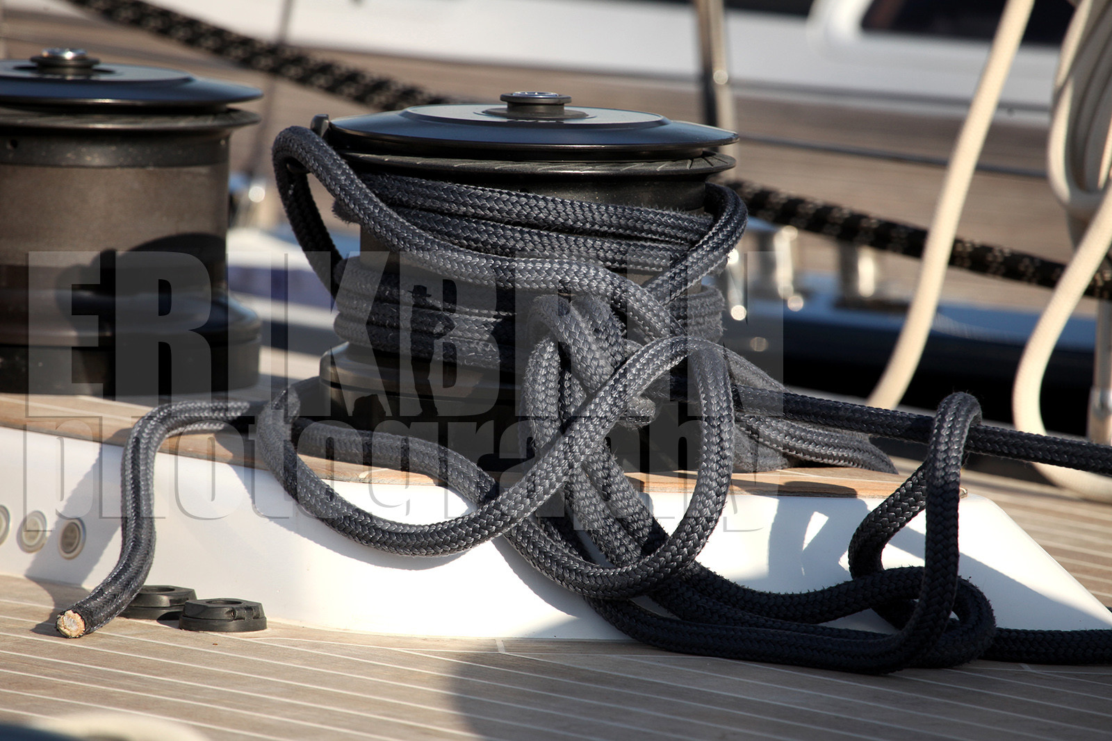 ref-20270-winch-pont-de-beateau-bateau-de-course-greement-mer.jpg