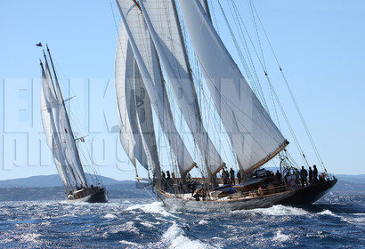 ref-3230-st2010-vieux-greement-voilier-ancien-bateau-voile-equipage-mer-photo-de-bateau.jpg