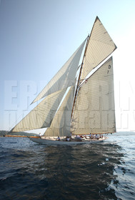 ref-3310-st2011-vieux-greement-voilier-ancien-bateau-voile-equipage-mer-photo-de-bateau.jpg